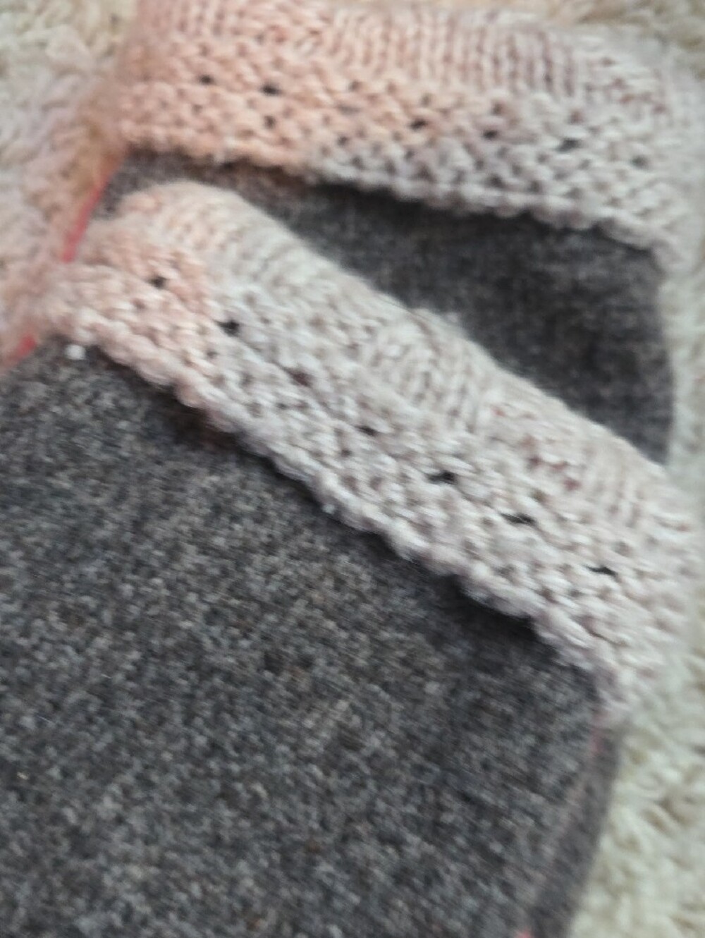 Sweater Mittens - Picture 5 of 9